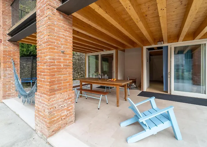 Loggia Dal *